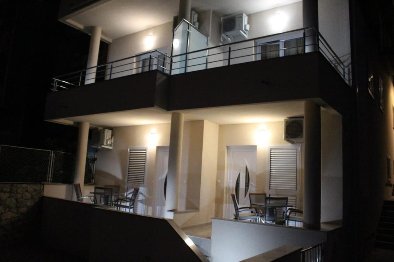 שיבניק Apartments Agata מראה חיצוני תמונה