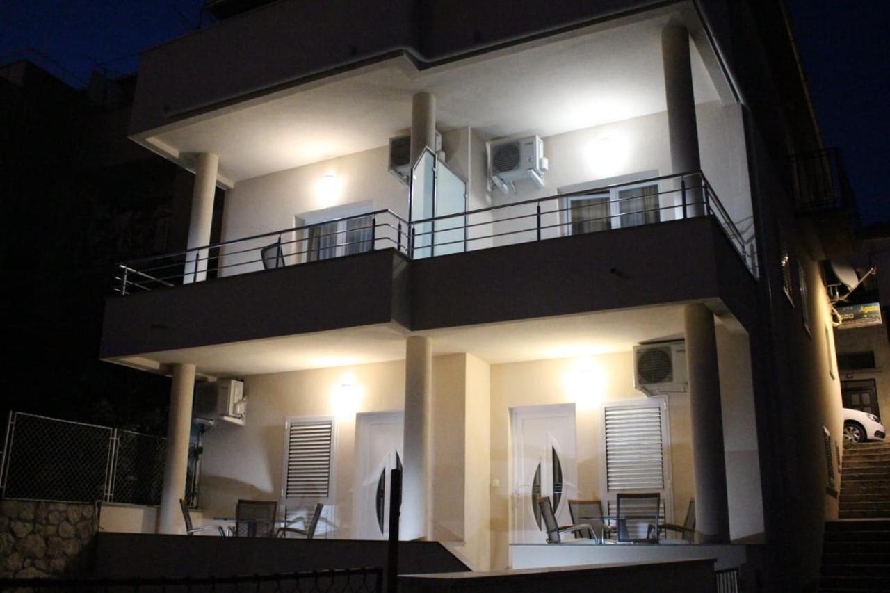 שיבניק Apartments Agata מראה חיצוני תמונה