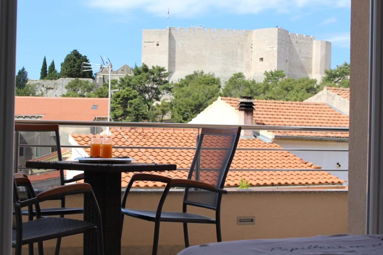 שיבניק Apartments Agata מראה חיצוני תמונה