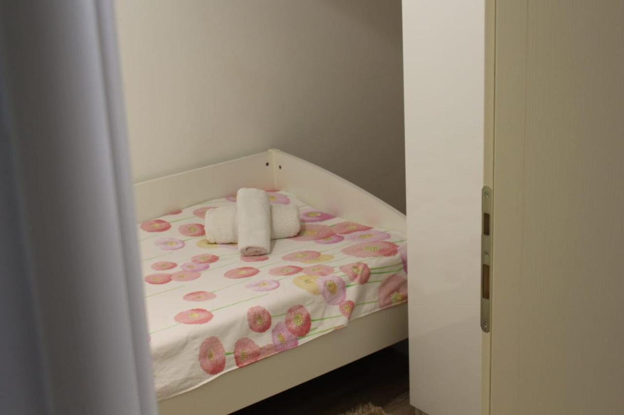 שיבניק Apartments Agata מראה חיצוני תמונה