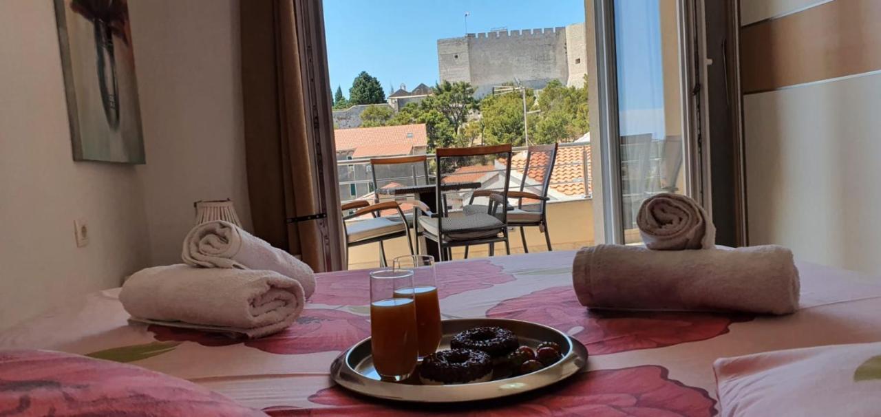 שיבניק Apartments Agata מראה חיצוני תמונה